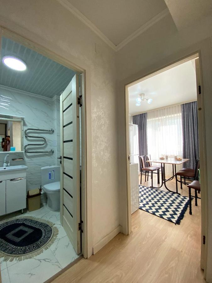 Medinahotelkz, #3, До Арбата 15 Мин Пешком, Halal Alma-Ata Exteriör bild